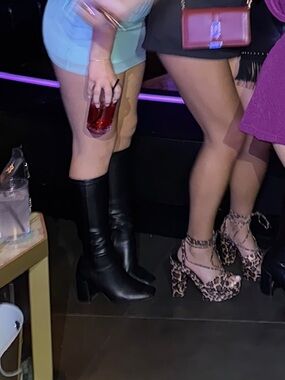 STEVE MADDEN Classic Black Leather Knee-High Heeled Boots